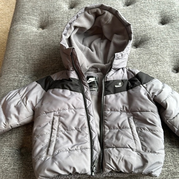 Nike puffer coat - Picture 1 of 6